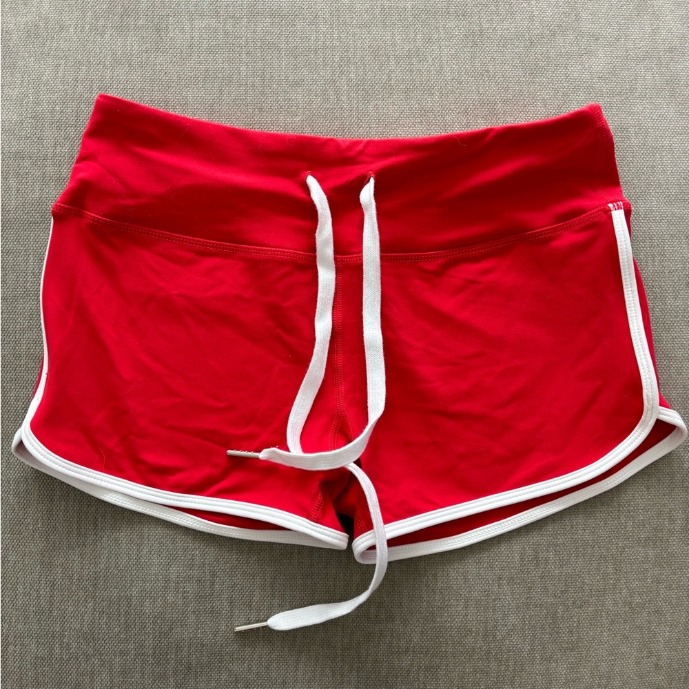 Savage Barbell booty shorts
Size M